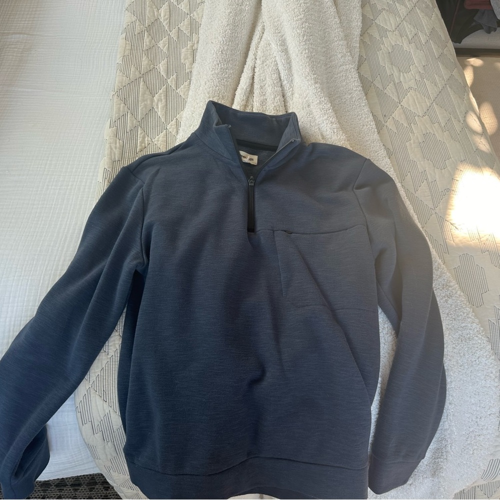 Super soft quarter zip pull over.